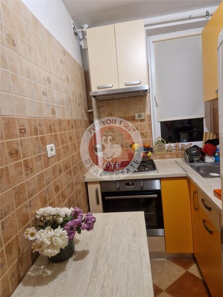 Raul Doamnei | Apartament 4 camere | 62mp | semidecomandat | B8995